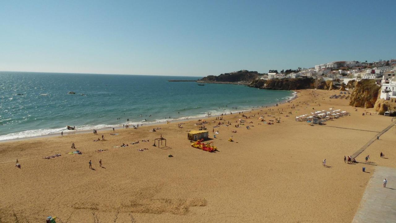 Top Renoviertes Apartment Mit Grosser Terrasse Albufeira Eksteriør billede